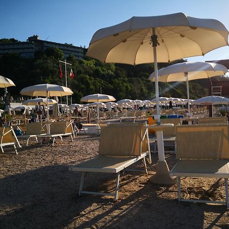 Residence Baia Vallugola Castel di Mezzo エクステリア 写真